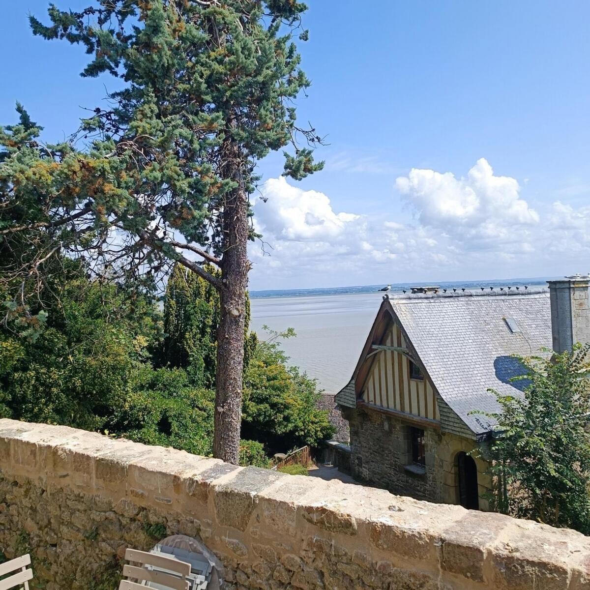 Chez Adele Villa Mont-Saint-Michel Exterior foto